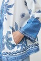 Kimono estampado con cierre azul