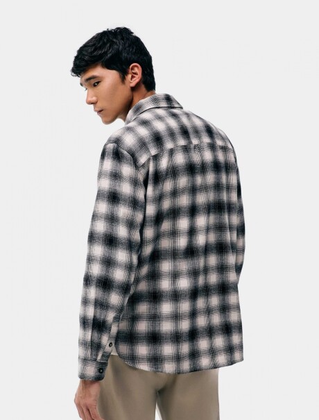 CAMISA MANGA LARGA DE RAYAS NEGRO