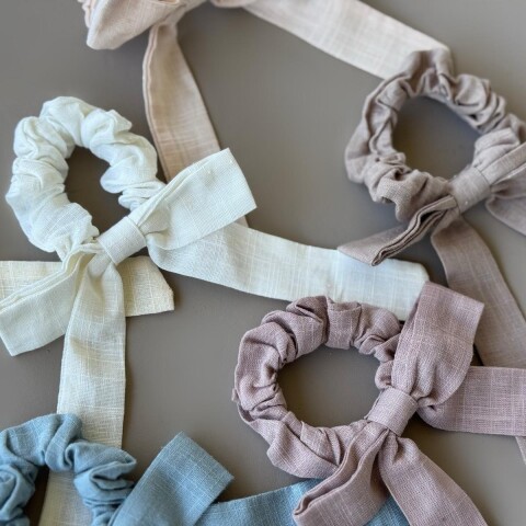 Moña Lazo Scrunchie Blanco