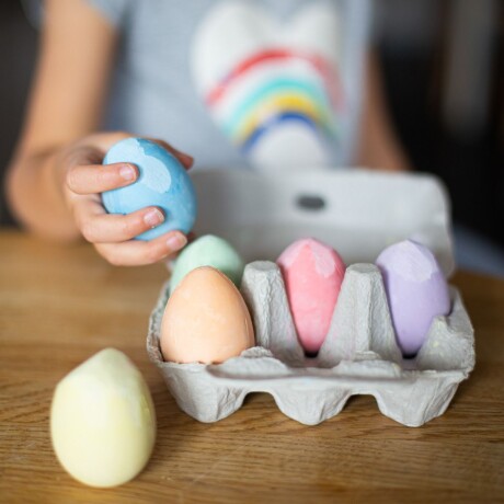 Caja Huevos Tizas multicolor Caja Huevos Tizas multicolor