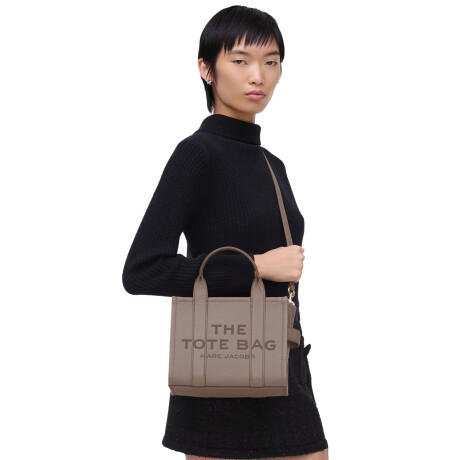 MARC JACOBS - THE SMALL TOTE 055