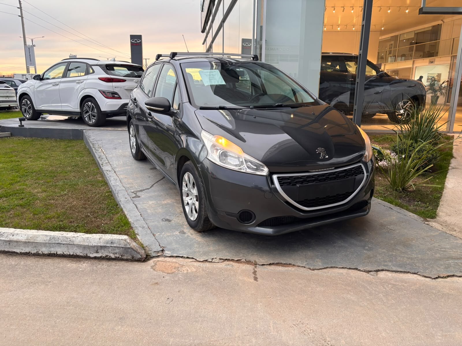 Peugeot 208 Access 1,0 - 2014 