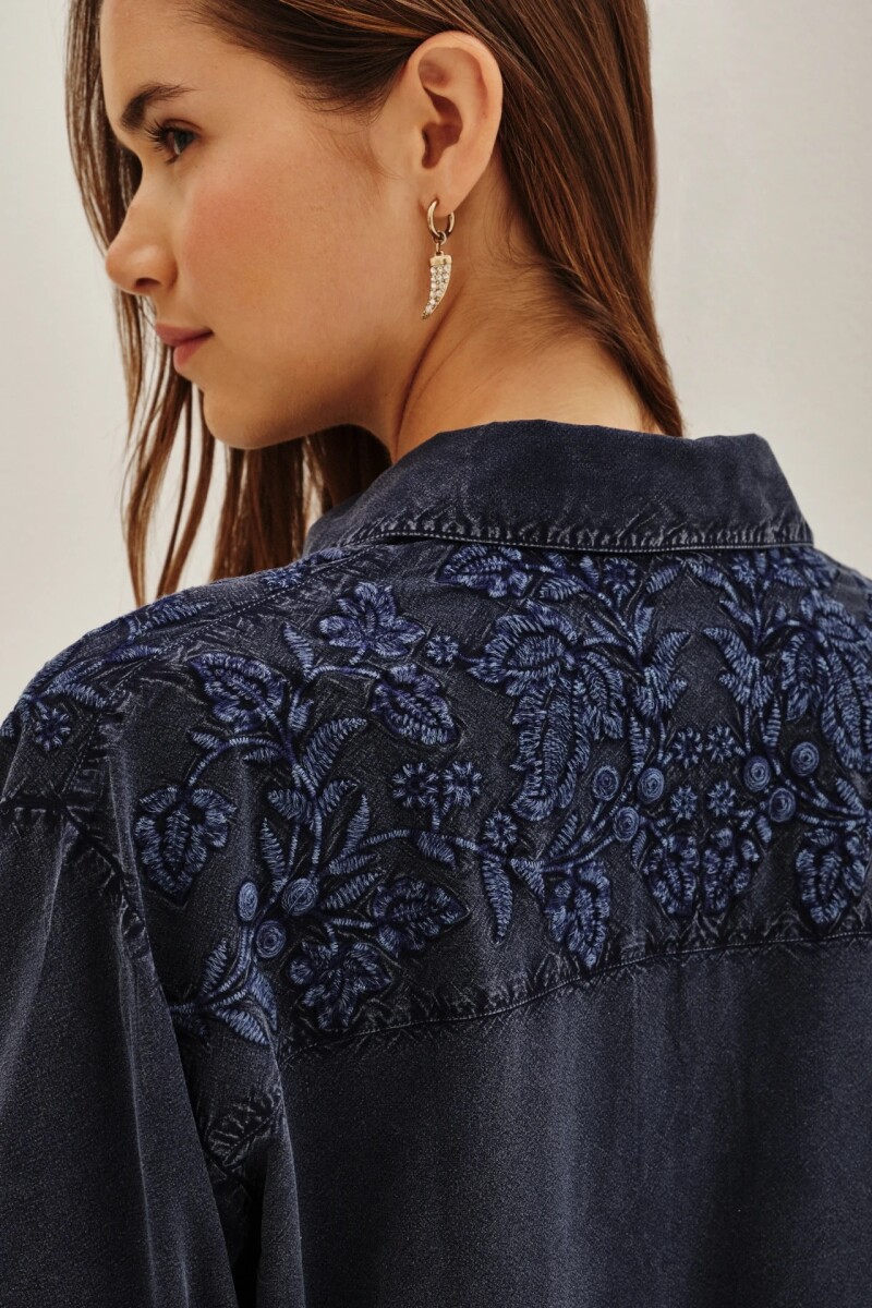 Camisa Wide Tencel Flowers Azul