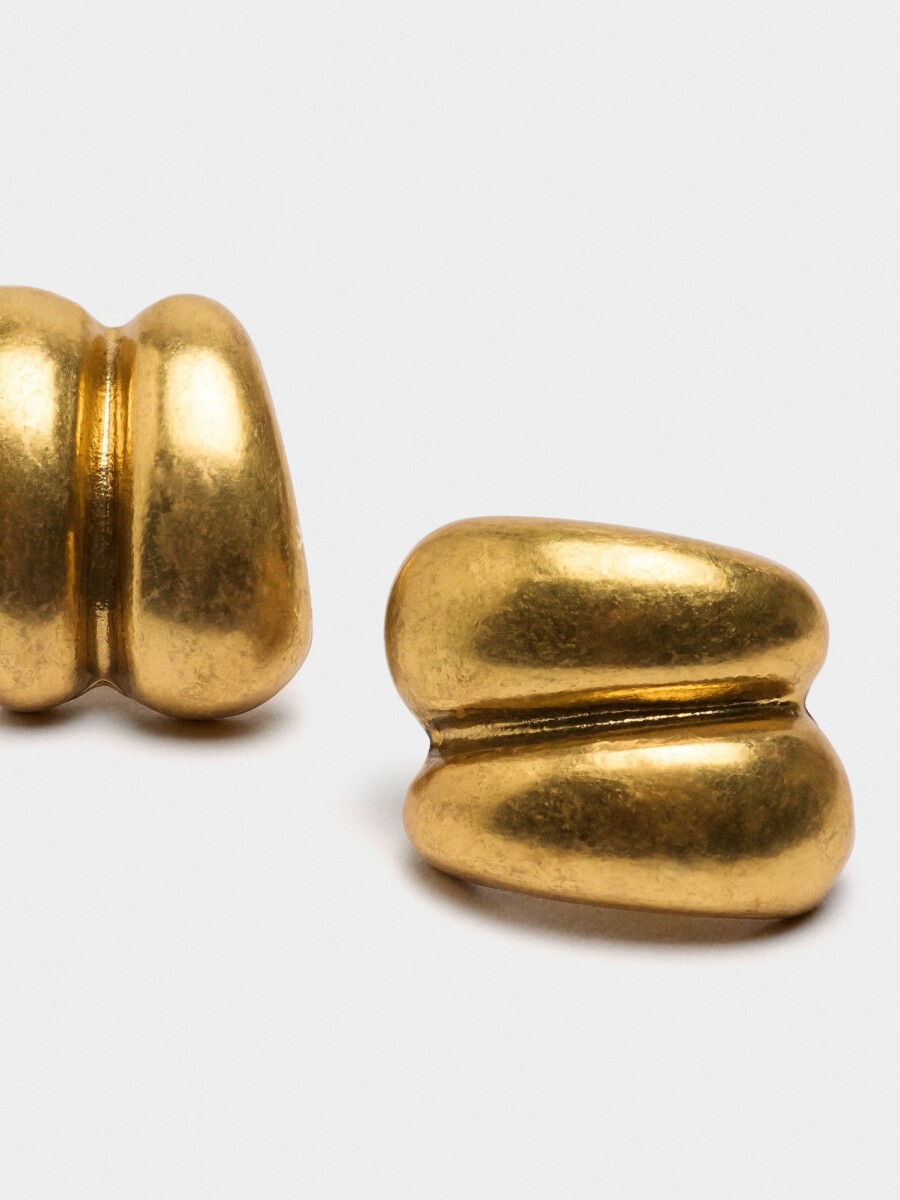 Pendientes Cortos Efecto Doble dorado