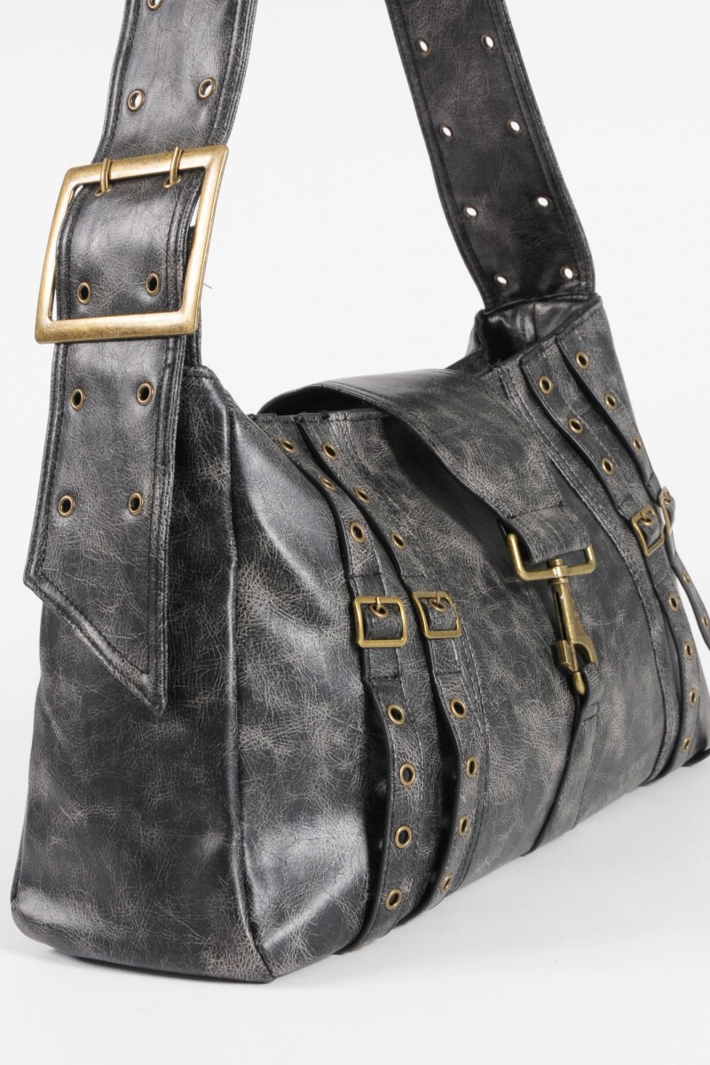 Cartera con herraje negro