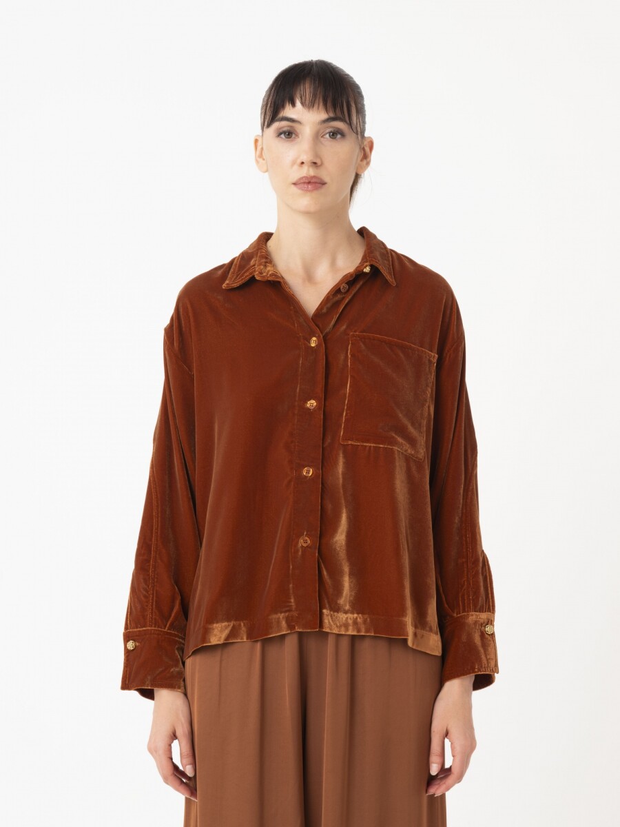 CAMISA CON BOLSILLOS DELANTERO 