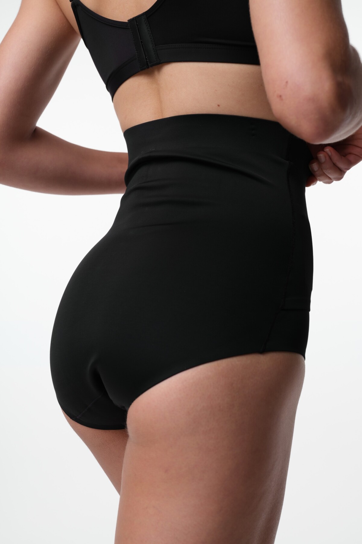Bombacha Slim Wallis Negro