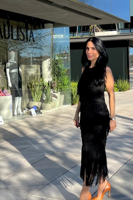 Vestido Tule Midi Carmen Negro