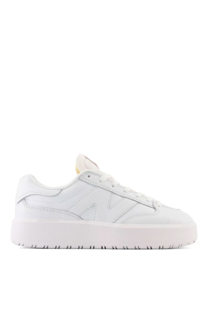 CALZADO DEPORTIVO NEW BALANCE CT302 Blanco