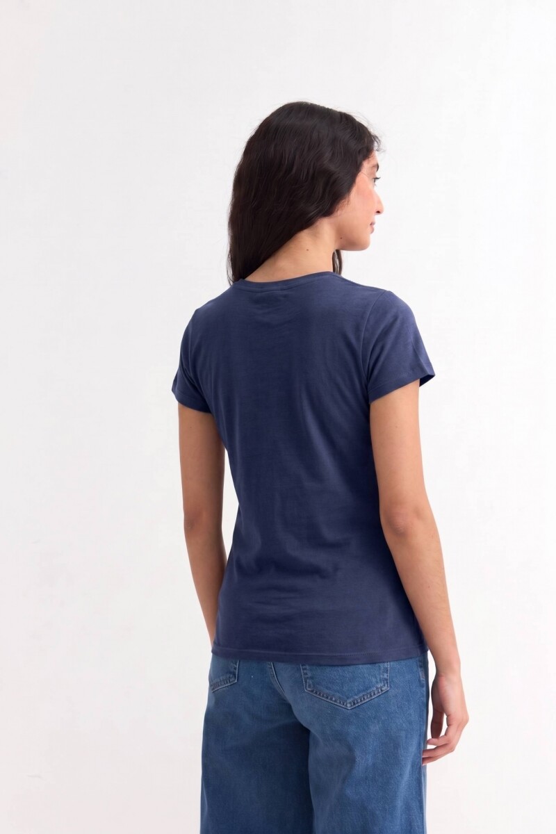 Remera cuello redondo ICONIC 150 AZUL MARINO