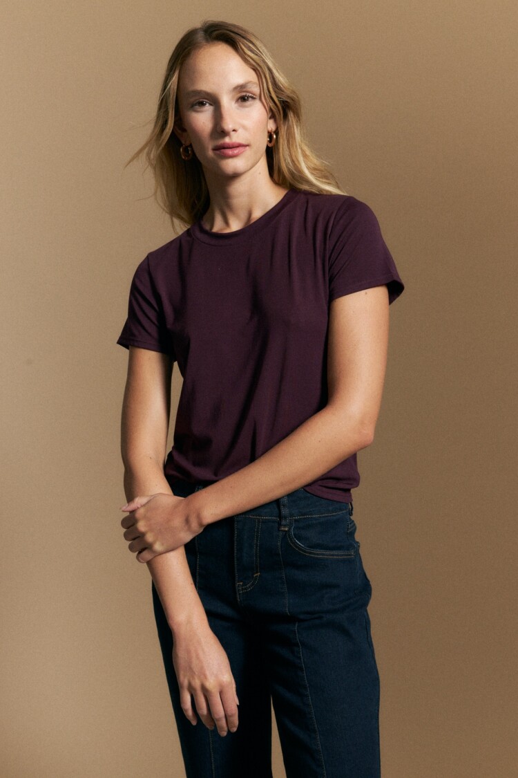 REMERA IÑAKI Vino