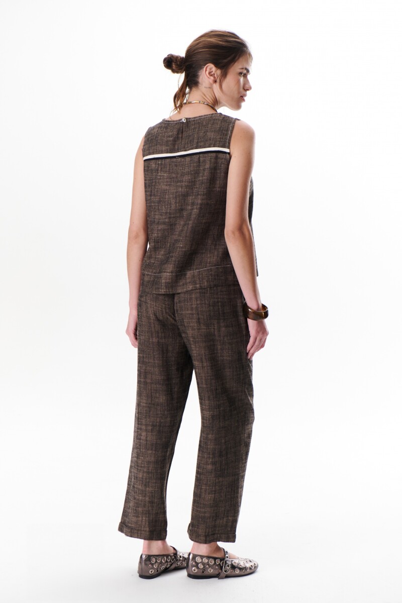 TOP MELANIE MARRON
