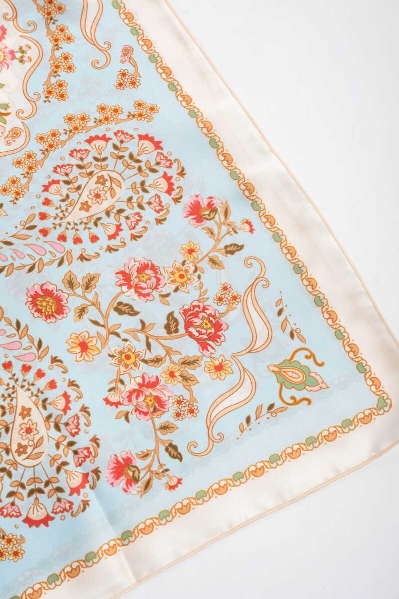 Bandana Print Celeste