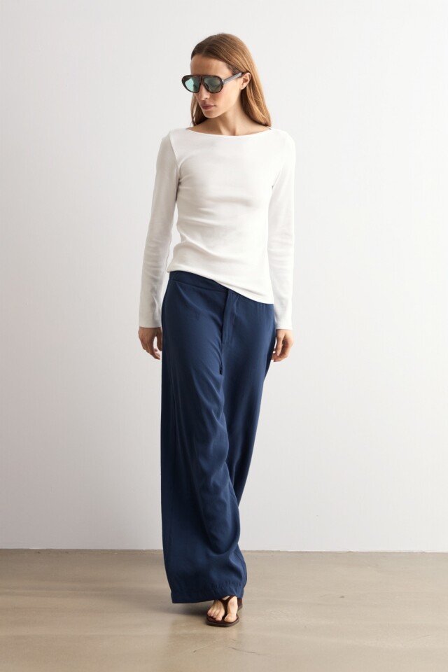 Remera escote bote blanco