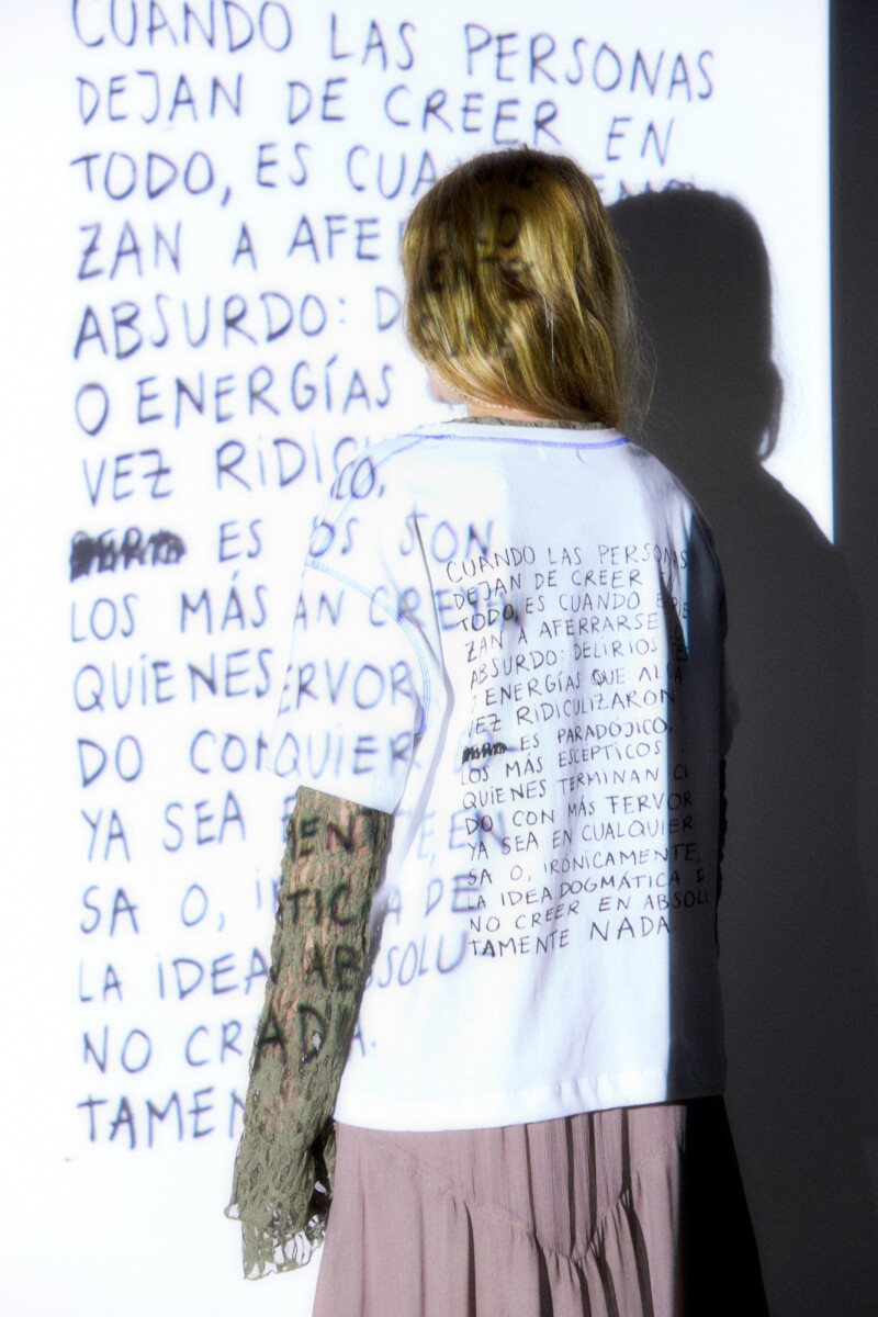Remera Paradójico blanco