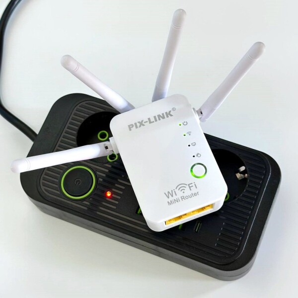 Extensor Repetidor Señal Wifi Amplificador 300 Mbps Antena ® Variante Color Blanco