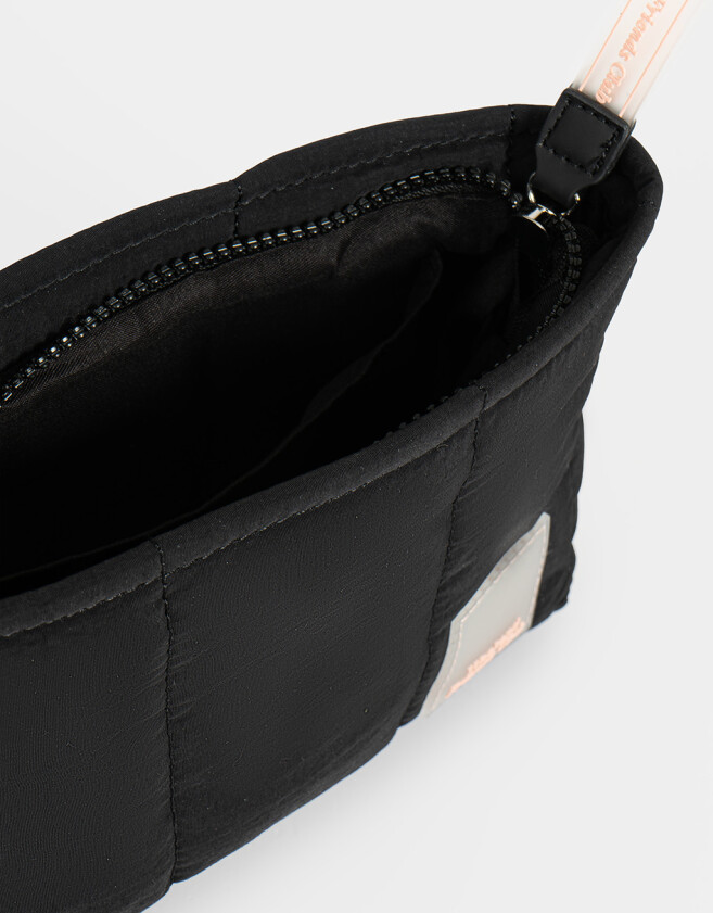 Porta Cosméticos Portacosméticos Puffy Negro - Negro