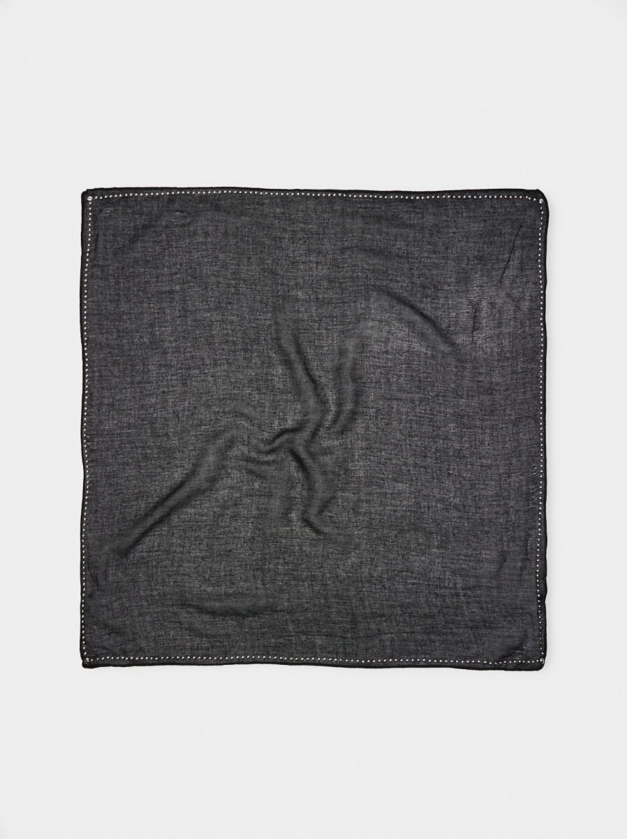 Pañuelo Multifuncional Detalles Metálicos - negro 