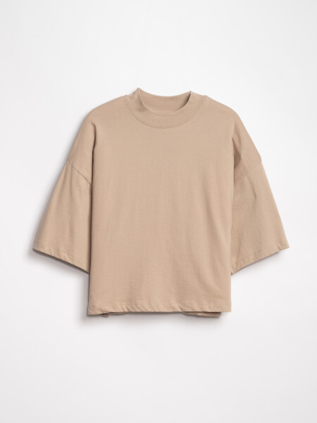 Remera 3/4 Cuello Alto Beige Grisáceo