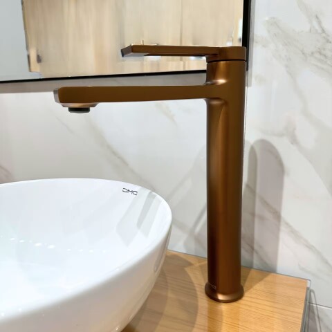 Grifería de lavatorio Monocomando de mesada Alto Elar Bronce cepillado Grifería De Lavatorio Monocomando De Mesada Alto Elar Bronce Cepillado