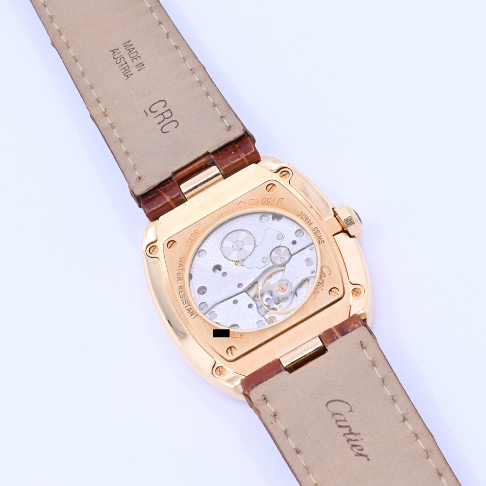 Cartier Baignoire XL referencia 3031 oro 18k amarillo 44 mm x 32 mm. Movimiento manual con estuche. Cartier Baignoire XL referencia 3031 oro 18k amarillo 44 mm x 32 mm. Movimiento manual con estuche.