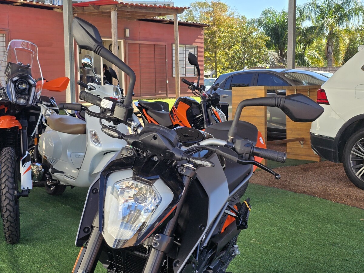 KTM Duke 200 0KM | Permuta / Financia KTM Duke 200 0KM | Permuta / Financia