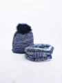 GORRO CON CUELLO AZUL