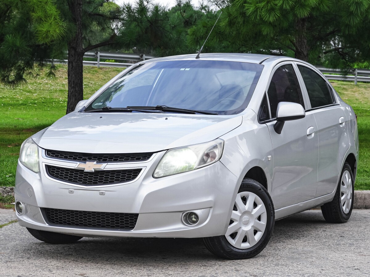 Chevrolet Sail LT 1.4 Extra Full| Permuta / Financia Chevrolet Sail LT 1.4 Extra Full| Permuta / Financia