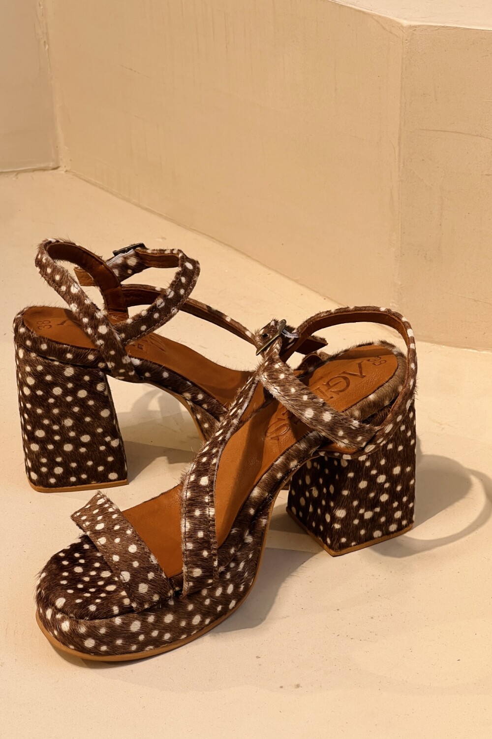 Dots Sandals Chocolate