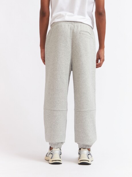 JOGGER OMBÚ GRIS MELANGE