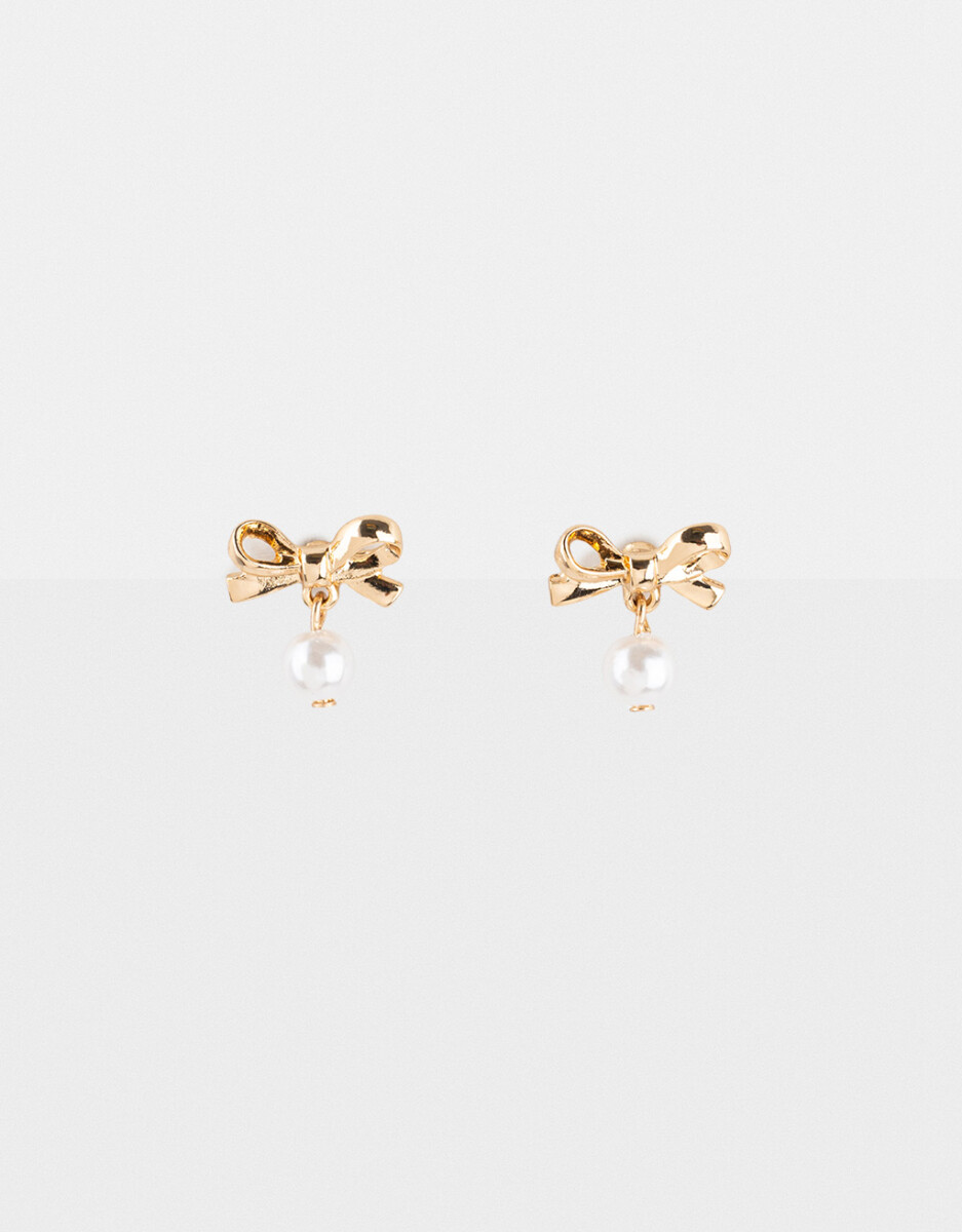 Aros Cortos Con Perlas 