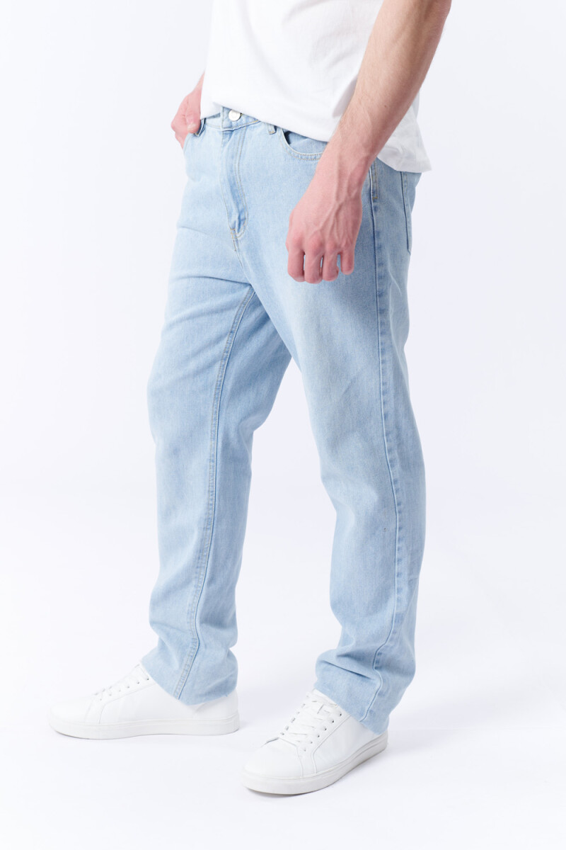 Pantalón Jean Recto Azul Claro