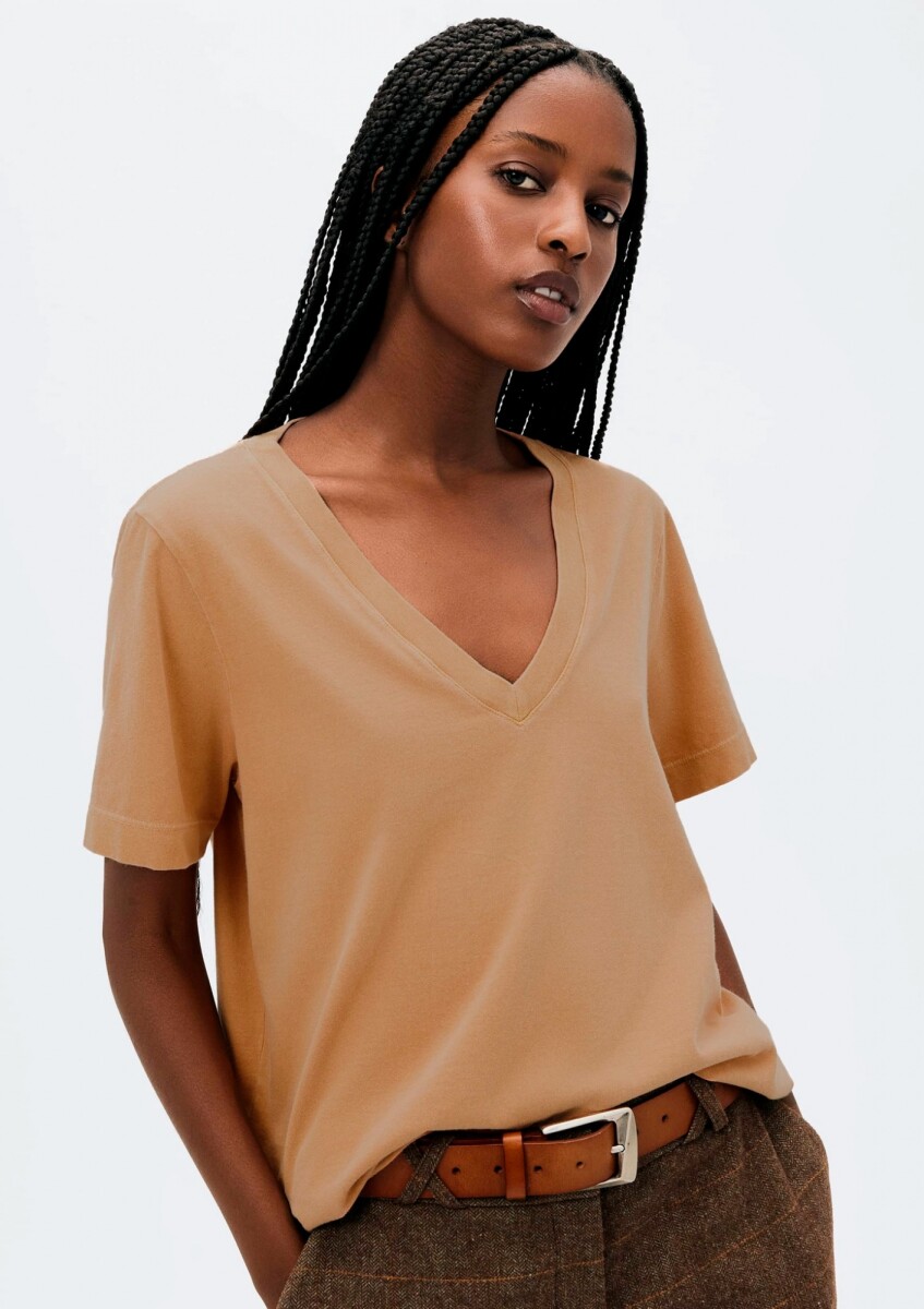 CAMISETA BÁSICA DE ALGODÓN ESCOTE EN V - NARANJA 
