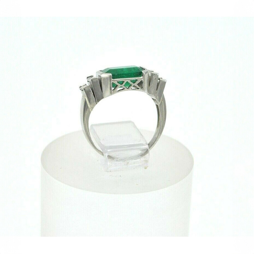 Anillo Platino, Brillantes Y Esmeralda Anillo Platino, Brillantes Y Esmeralda