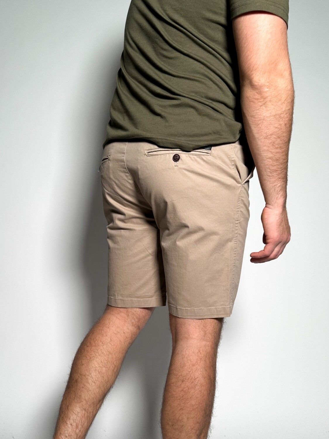 Bermuda corte vestir en gabardina Pekin Beige — Route 66