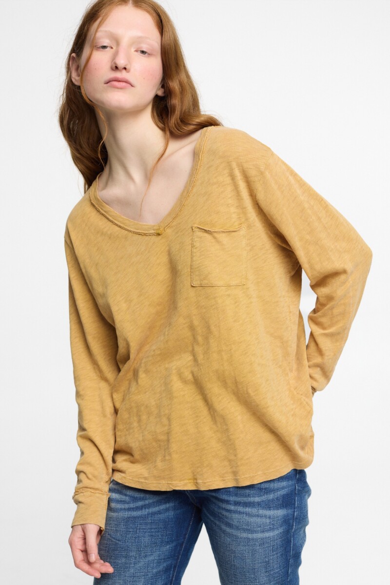 REMERA Ocre
