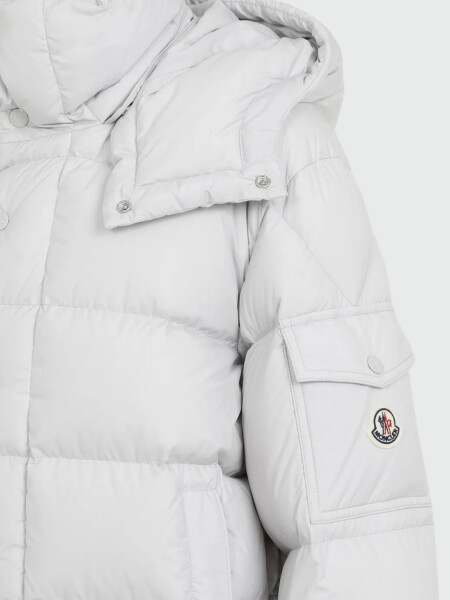 Moncler - Chaqueta rellena de plumas con capucha desmontable, Maya Gris Claro