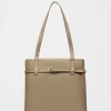 Shopper Bay en cuero graneado Taupe