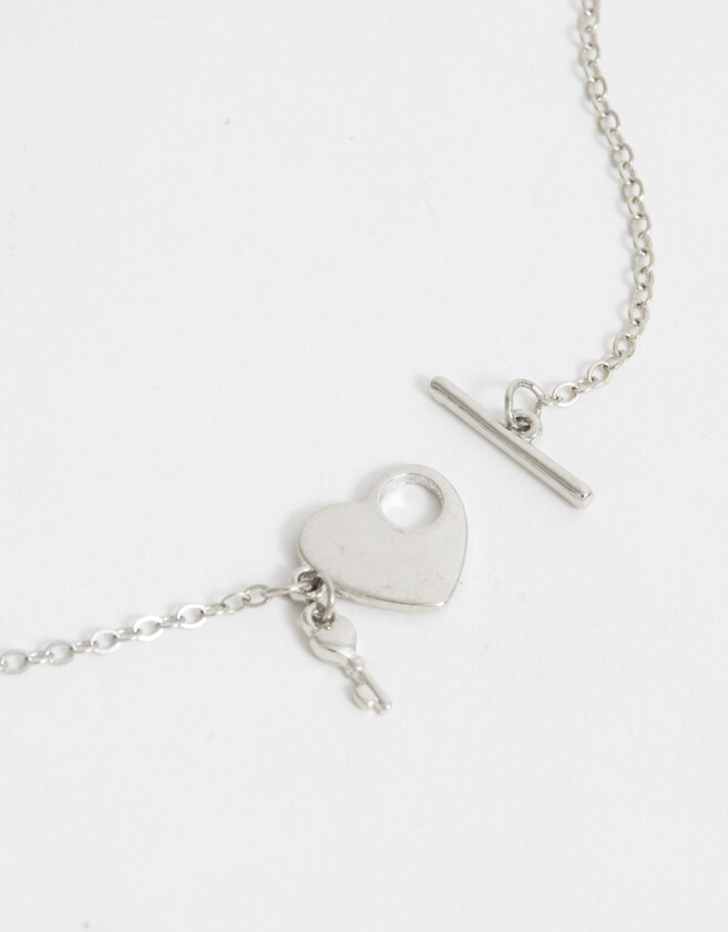 Cadena Corta con Dije Con corazón Cadena Corta Con Dije Corazón - Plateado