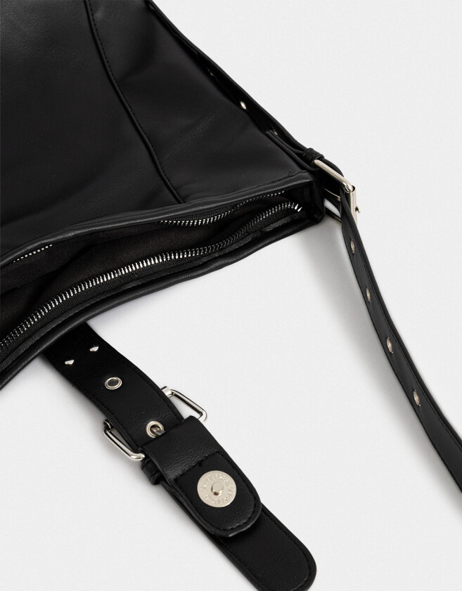 Saca Cartera Hobo Con Hebilla - Negro