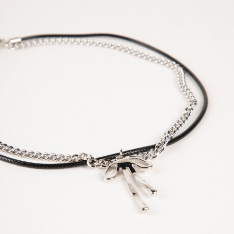 COLLAR ONZU Plateado