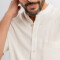 Camisa m/c cuello mao blanco