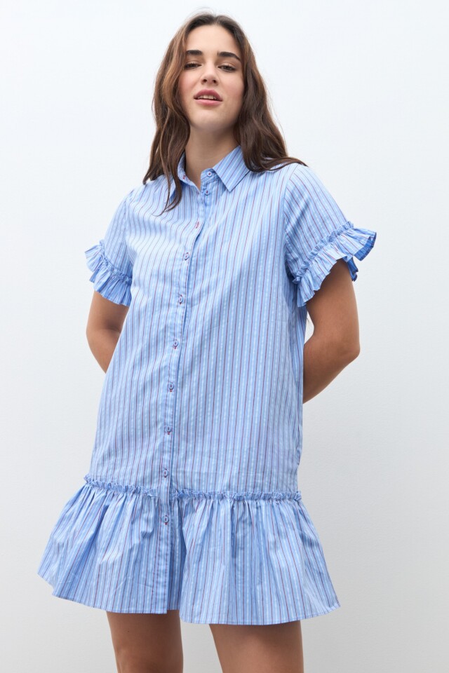 Vestido camisero rayado con volados celeste