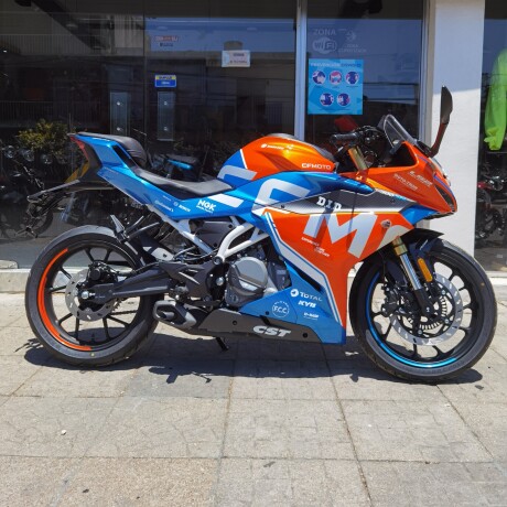 CFMOTO 300SR Naranja