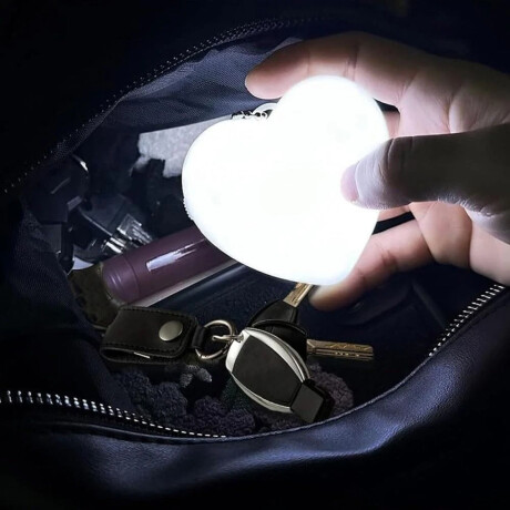 Llavero y Luz portátil para bolso de mano en forma de corazón Blanco