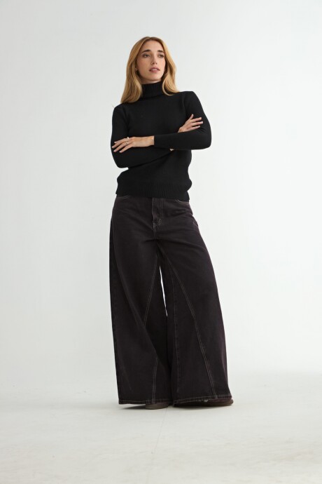 POLERA ARISTATA NEGRO