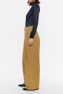 PANTALÓN PINZAS Caramelo
