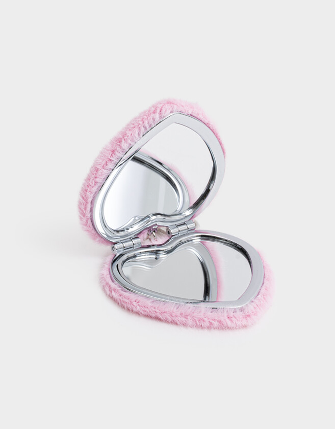 Espejos Con Charm Llavero Con Espejo En Forma De Corazón Peludito Y Charm Tmb - Sin Color Sin Color