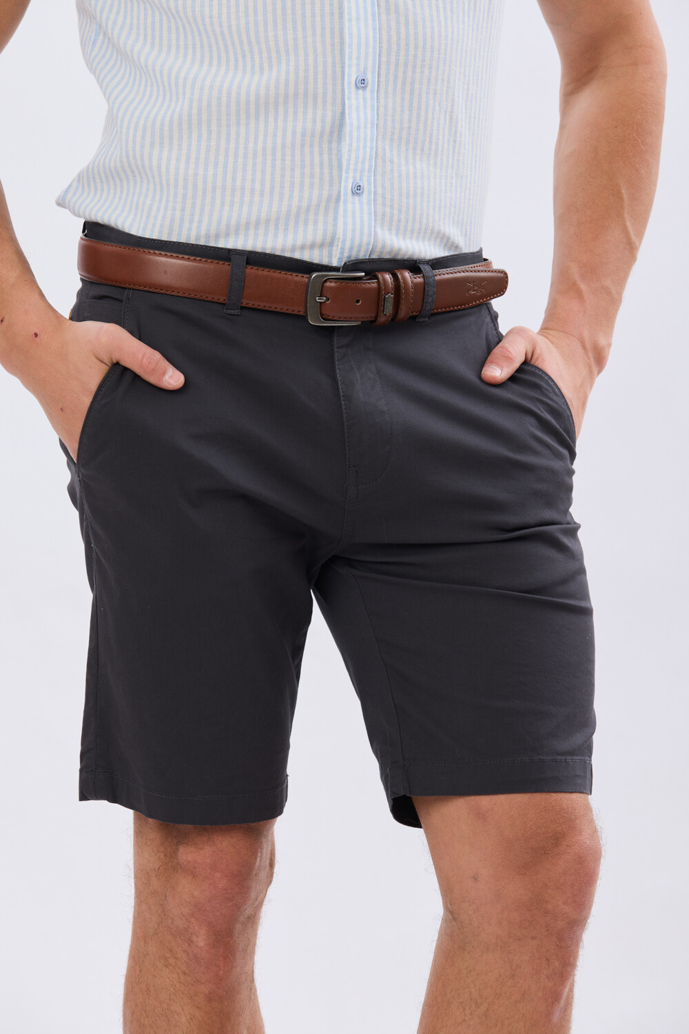 BERMUDA CLASICA CON ELASTANO Gris