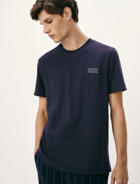CAMISETA CON ESTAMPA MODELO REGULAR NEGRO